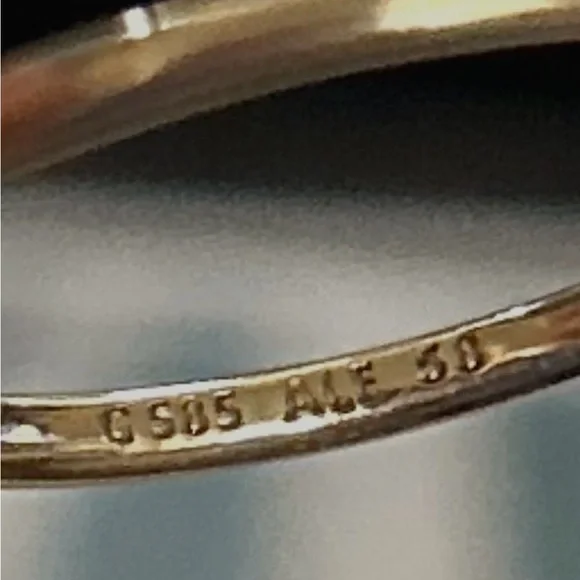 Pandora 14K solid yellow Gold and Cream Flower Ring, Size 8, EUC - Picture 4 of 5